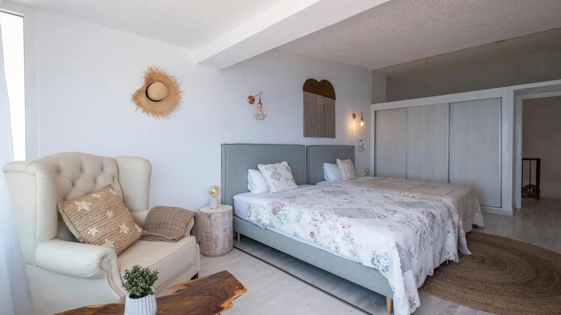 Beach Villa Dorada Estepona Spagna